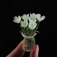 Set mit Miniatur-Blumenfiguren aus farbigem Glas